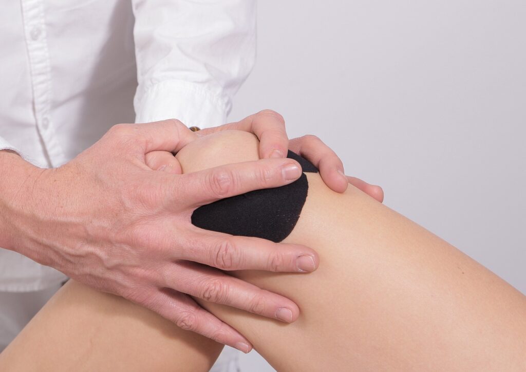EARLY INTERVENTION FOR KNEE AND HIP JOINT